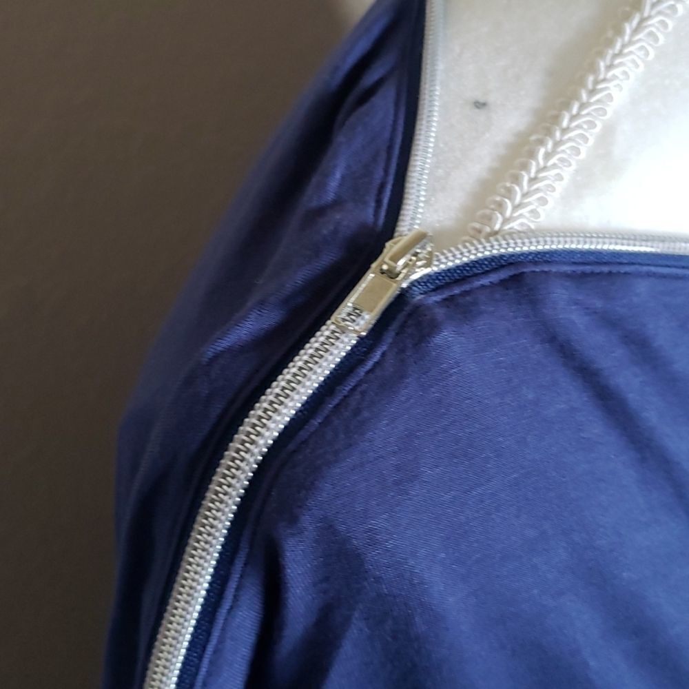 Simply Noelle SHOULDER ZIP TOP - Picture 13 of 15